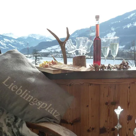 Hauser Lägenhet Stumm