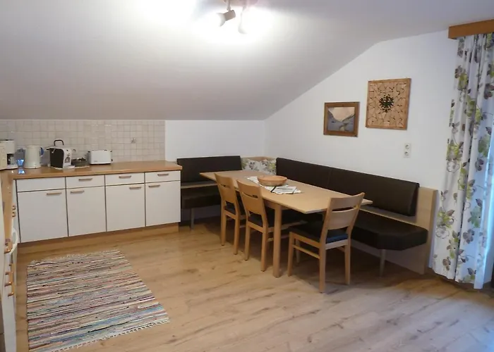 Hauser Апартаменты *