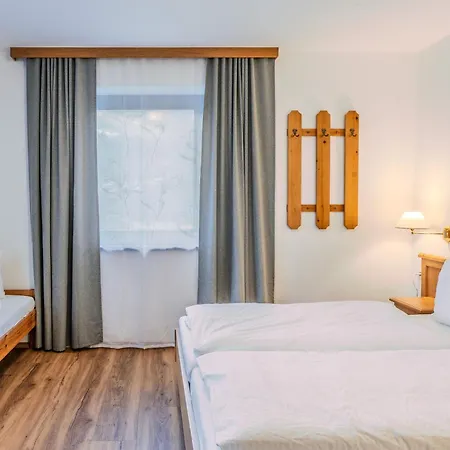 شقة Hauser ستام